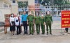 Phòng Cảnh sát môi trường hỗ trợ Trường Phổ thông dân tộc Nội trú Bình Định gặp khó khăn do dịch bệnh Covid-19