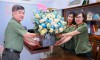 Lãnh đạo Công an tỉnh tặng hoa chúc mừng Hội phụ nữ Công an tỉnh nhân kỷ niệm 92 năm ngày thành lập Hội liên hiệp phụ nữ Việt Nam và 12 năm ngày phụ nữ Việt Nam.