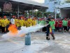 Trải nghiệm “Học làm chiến sĩ Cảnh sát PCCC”.