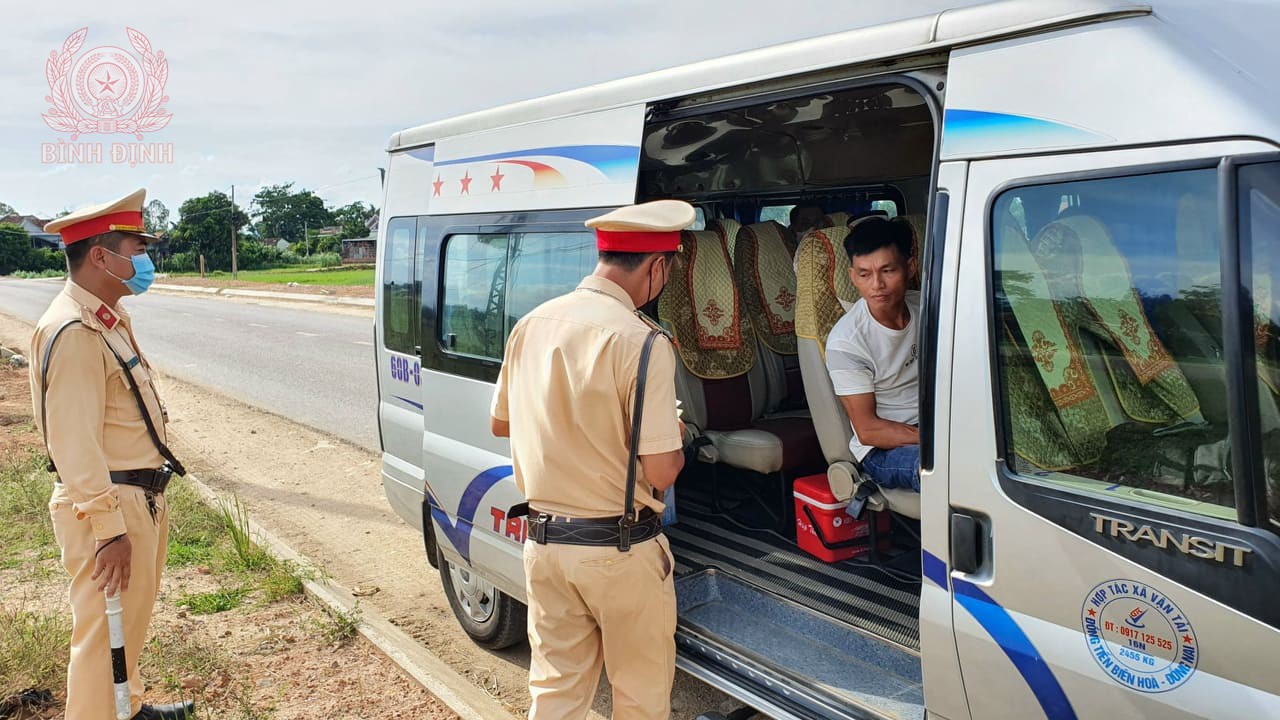 An Nhơn: Ra quân thực hiện cao điểm bảo đảm trật tự, an toàn giao thông trong dịp Lễ 30/4-1/5 và mùa du lịch hè 2022.