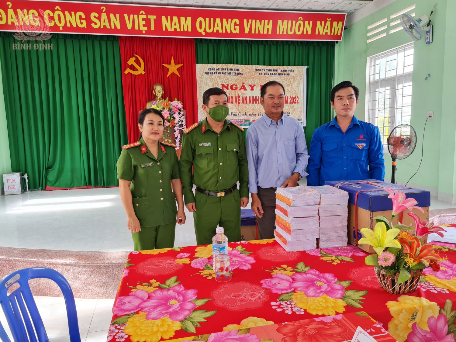 PHÒNG CẢNH SÁT MÔI TRƯỜNG TỔ CHỨC NGÀY HỘI TOÀN DÂN BẢO VỆ AN NINH TỔ QUỐC