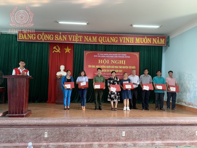 cbcs cong an huyen duoc ton vinh tai hoi nghi 640x479