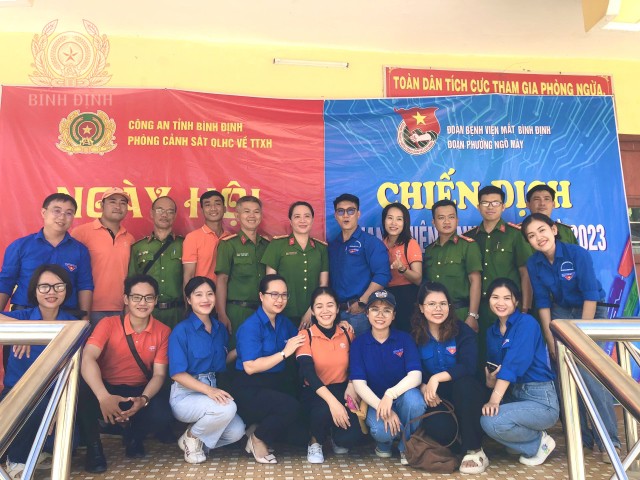 Phòng Cảnh sát QLHC về TTXH tổ chức Ngày hội toàn dân bảo vệ ANTQ năm 2023 tại thôn 4, xã An Quang, huyện An Lão.