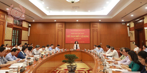 Tiểu ban Điều lệ Đảng Đại hội XIV tổ chức Hội nghị đóng góp ý kiến cho dự thảo các Đề cương báo cáo tại Bình Định.