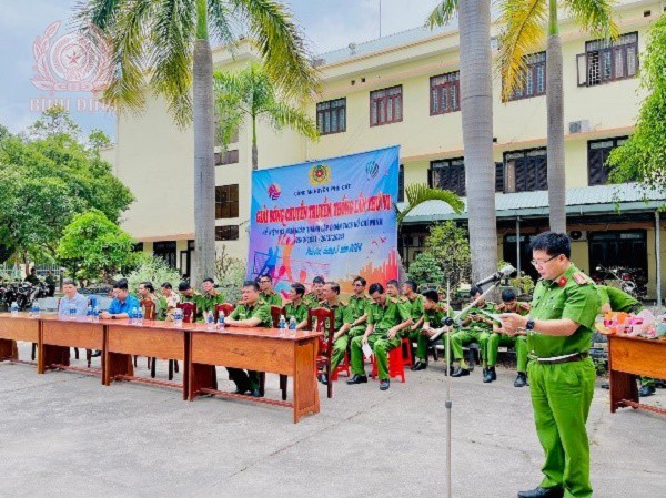 Công an huyện Phù Cát tổ chức Giải bóng chuyền truyền thống lần thứ VI năm 2024.