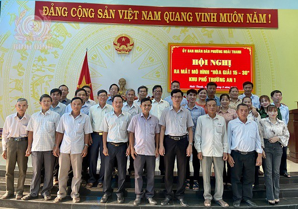 UBND phường Hoài Thanh, thị xã Hoài Nhơn ra mắt mô hình “Hòa giải 15-30”.