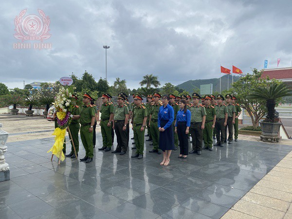 Đoàn Thanh niên Công an thị xã Hoài Nhơn tổ chức giao lưu nhân kỷ niệm 93 năm ngày thành lập Đoàn TNCS Hồ Chí Minh (26/3/1931 – 26/3/2024).