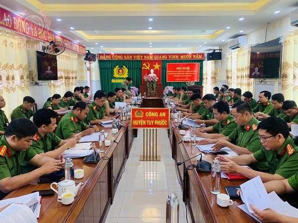 Công an huyện Tuy Phước triển khai các Luật do Bộ Công an chủ trì soạn được thông qua tại Kỳ họp thứ 7, Quốc hội khóa XV.