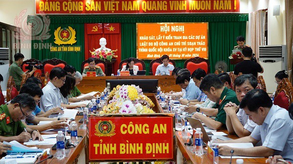 Quang cảnh hội nghị