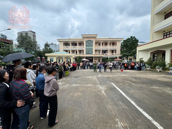 Công an thành phố Quy Nhơn tổ chức tuyên truyền, tập huấn kỹ năng phòng cháy, chữa cháy và cứu nạn, cứu hộ.