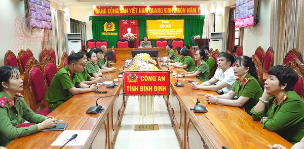 Quang cảnh buổi trực tuyến Lễ kỷ niệm 70 năm Ngày Thầy thuốc Việt Nam do Bộ Công an tổ chức.